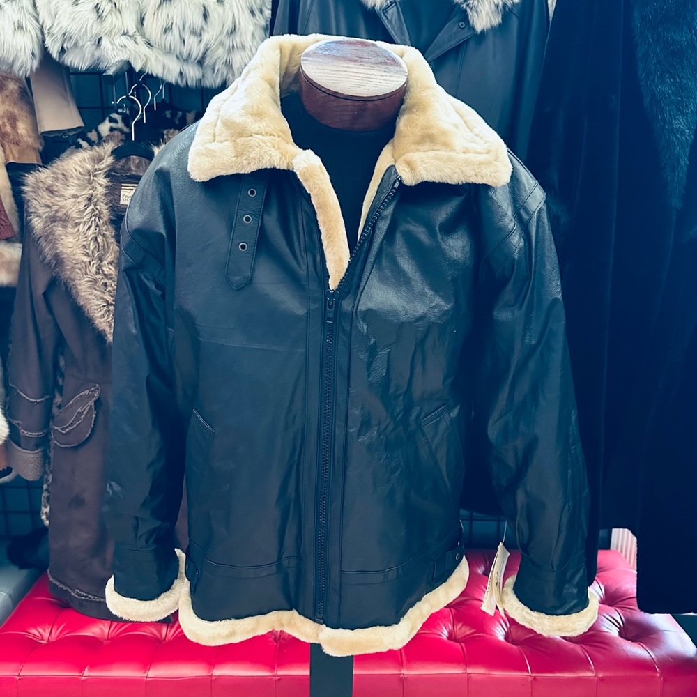 Classic Wilda Aviator Shearling Lined Bomber Jacket w/ Detachable (zipper) Hood